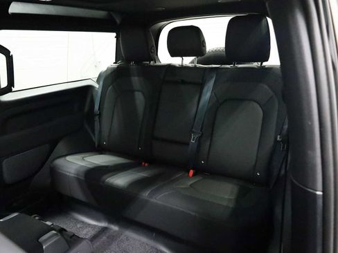 Used 2023 Land Rover Defender 90 X-Dynamic SE AWD/4WD image 34
