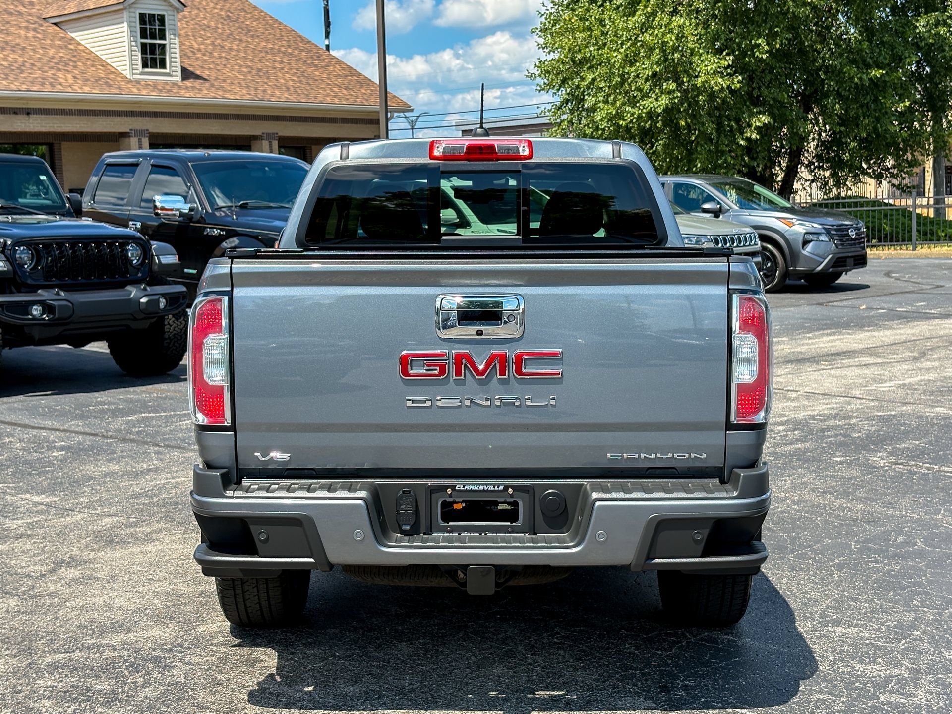 Used 2022 GMC Canyon Denali AWD/4WD image 10