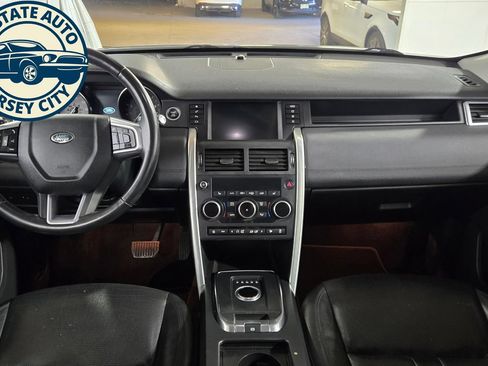 Used 2019 Land Rover Discovery Sport HSE AWD/4WD image 27