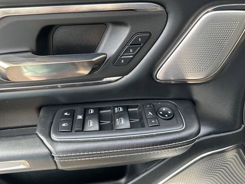 Used 2019 RAM 1500 Limited image 32