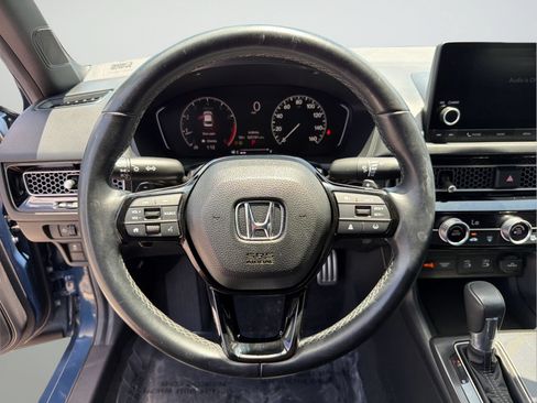 Used 2025 Honda Civic Sport image 12