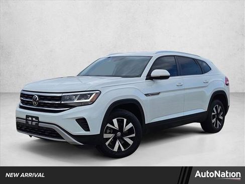 Used 2023 Volkswagen Atlas Cross Sport SE image 1
