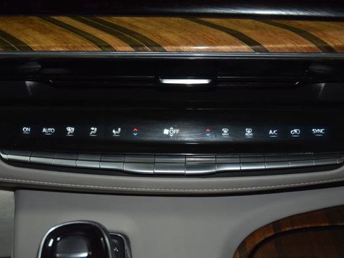 Used 2024 Cadillac Escalade ESV Sport Platinum w/ LPO, ONYX Package AWD/4WD image 34