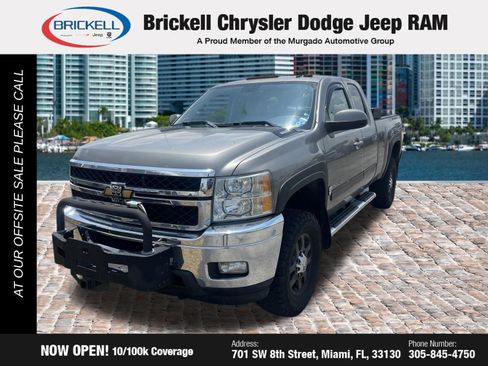 Used 2012 Chevrolet Silverado 2500 LTZ w/ LTZ Plus Package AWD/4WD image 6
