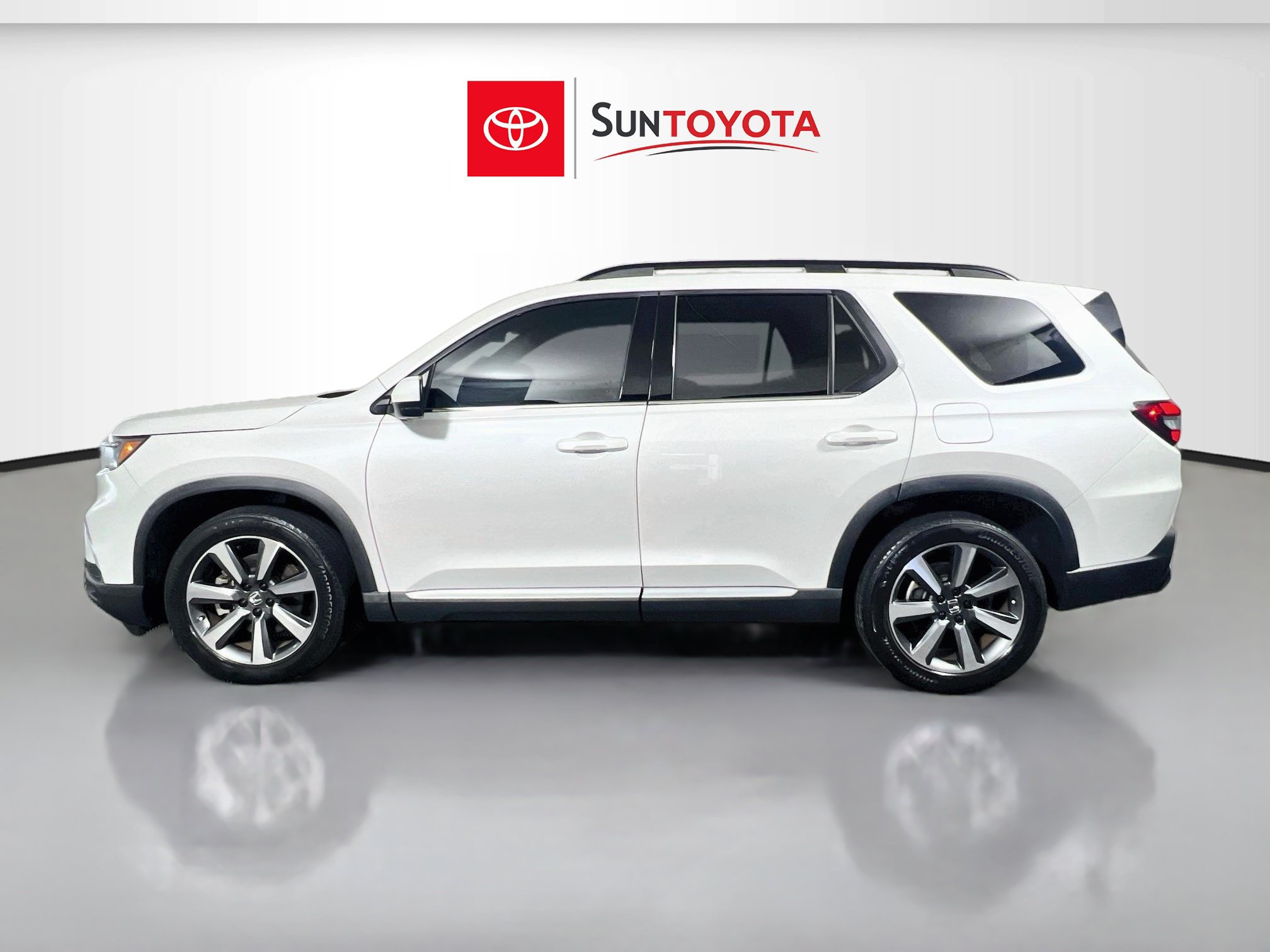 Used 2024 Honda Pilot Elite image 7