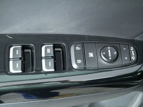 Used 2022 Kia Sportage Nightfall Edition w/ Nighfall AWD Premium Package image 24
