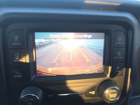 Used 2021 Jeep Wrangler Unlimited Willys image 27