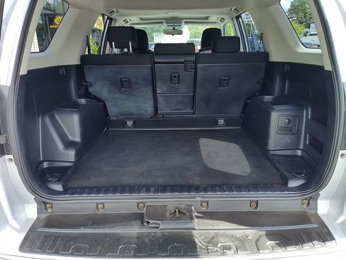 Used 2010 Toyota 4Runner SR5 AWD/4WD image 14