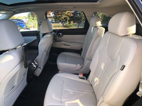 New 2025 Kia Sorento SX image 23