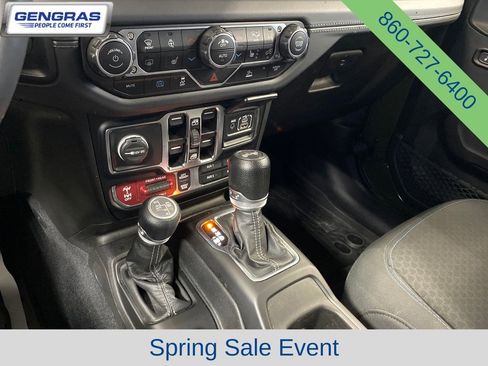 Used 2024 Jeep Wrangler Unlimited Rubicon 4xe w/ Technology Group AWD/4WD image 15