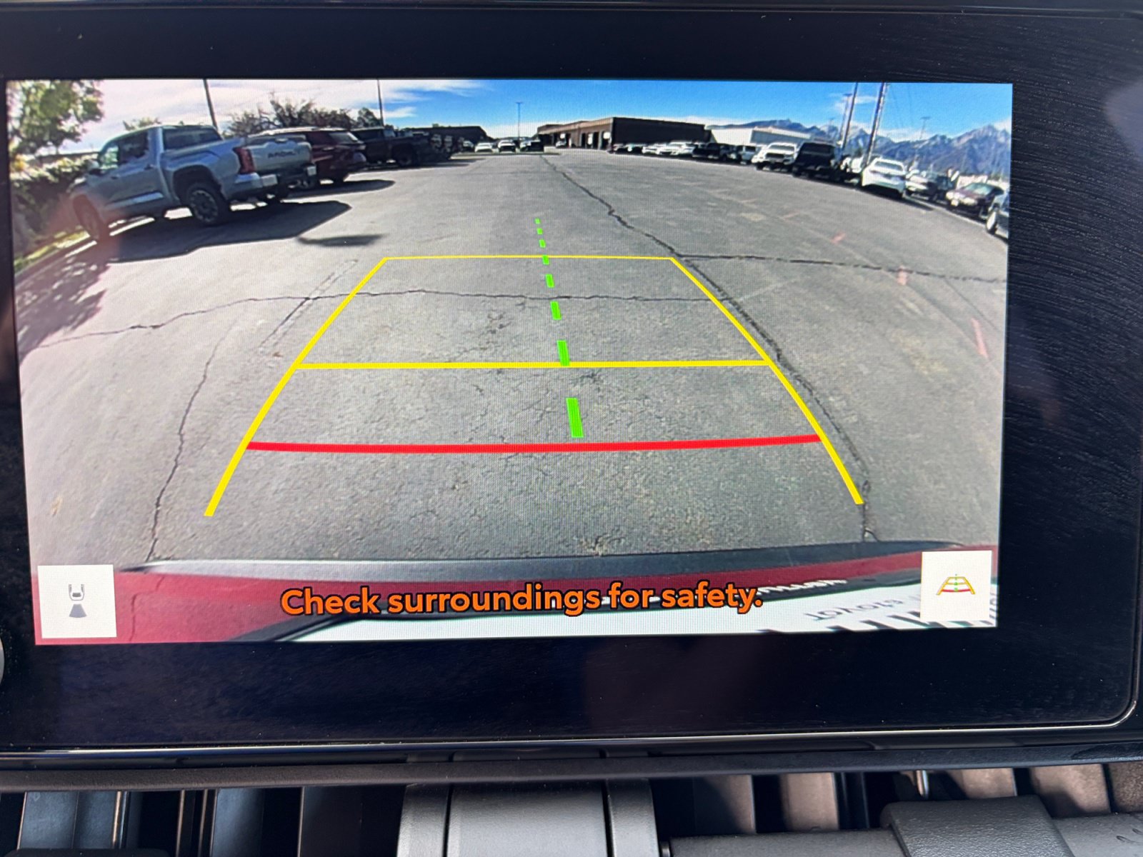Used 2025 Toyota RAV4 XLE AWD/4WD image 21