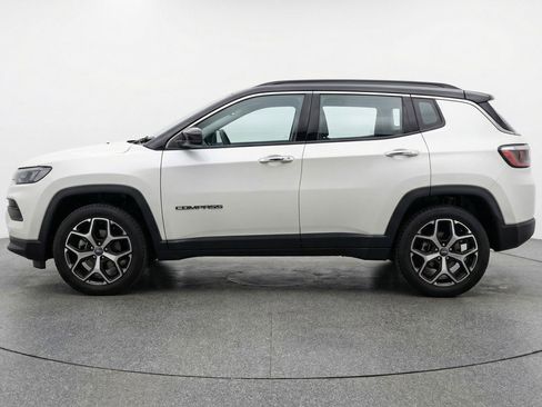 Used 2025 Jeep Compass Limited AWD/4WD image 5