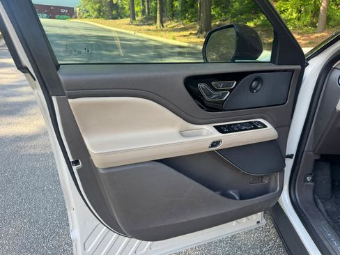 Used 2021 Lincoln Aviator Reserve w/ Equipment Group 201A image 27