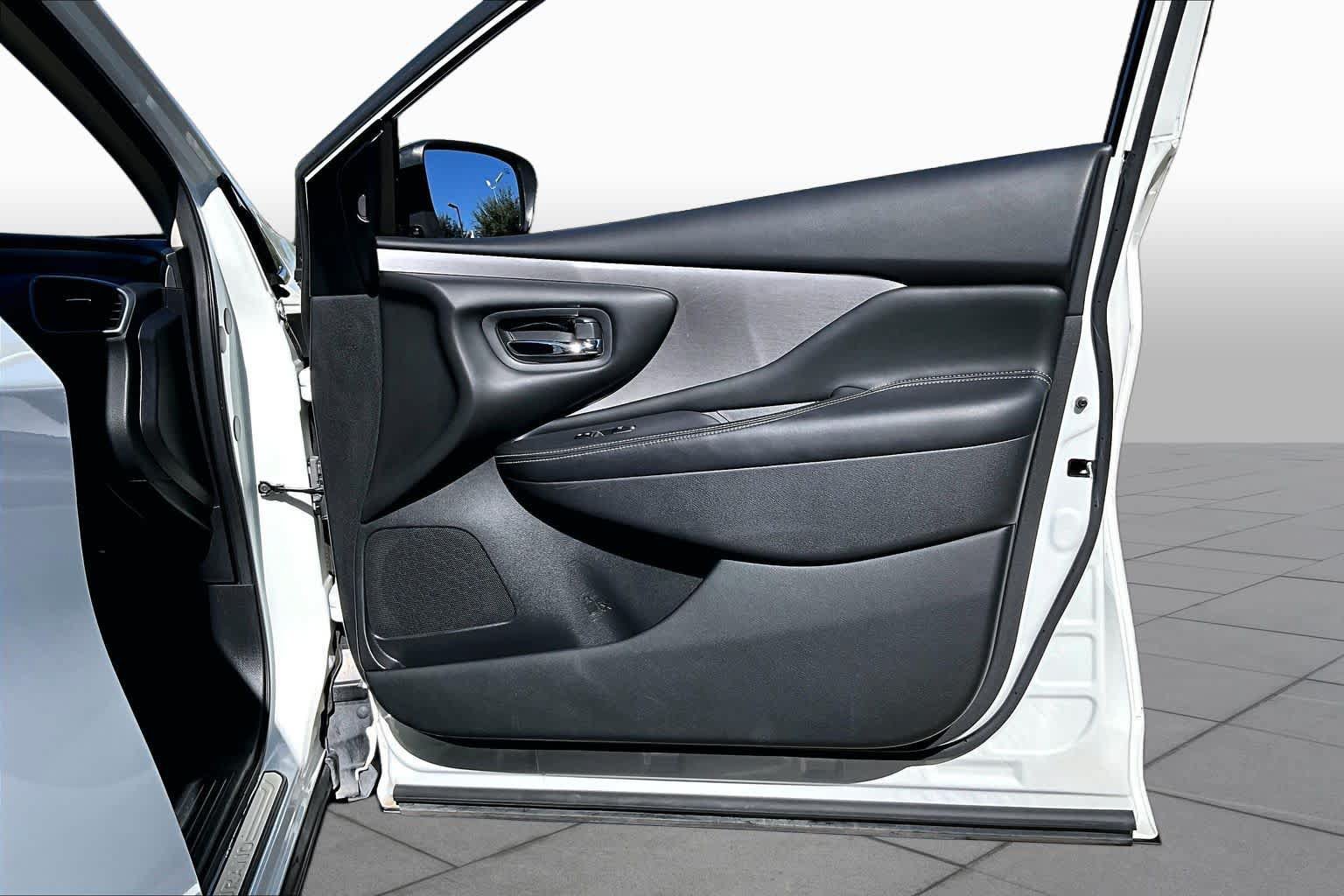 Used 2021 Nissan Murano SV w/ SV Special Edition Package FWD image 23