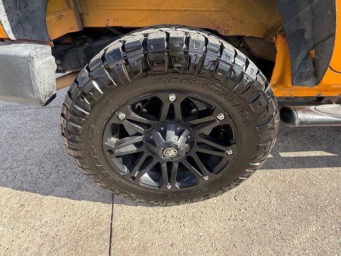 Used 2012 Jeep Wrangler Unlimited Sport image 15