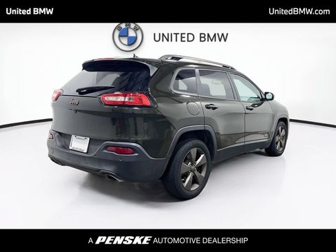 Used 2016 Jeep Cherokee 75th Anniversary FWD image 5
