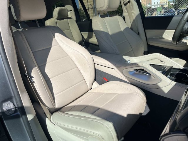 Used 2020 Mercedes-Benz GLS 450 4MATIC image 31