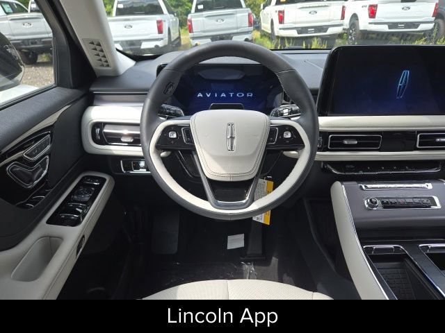 New 2026 Lincoln Aviator AWD image 41
