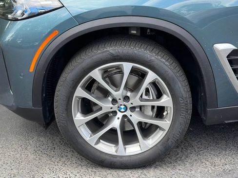 Used 2025 BMW X5 xDrive40i w/ Premium Package AWD/4WD image 10