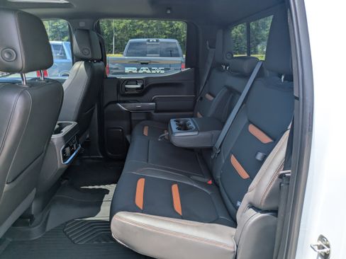 Used 2020 GMC Sierra 1500 AT4 w/ AT4 Premium Package image 12