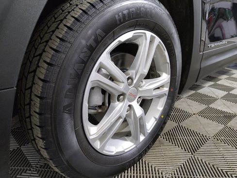 Used 2022 GMC Terrain SLE w/ Driver Convenience Package AWD/4WD image 31