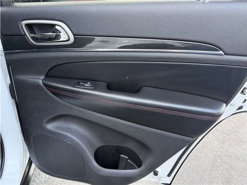 Used 2017 Jeep Grand Cherokee Trailhawk w/ Trailhawk Luxury Group image 23