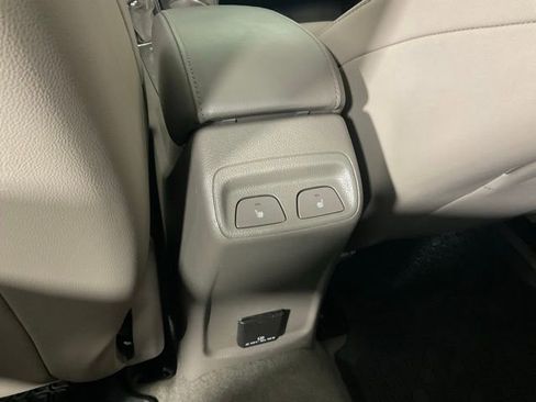 Used 2017 Chevrolet Cruze Premier image 24