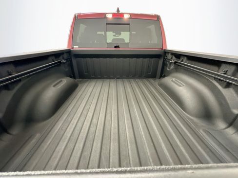 Used 2025 RAM 1500 Warlock AWD/4WD image 29