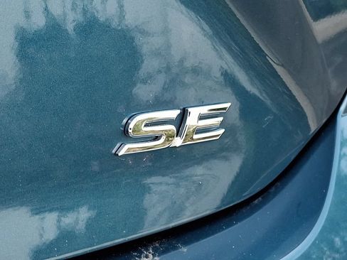 Used 2025 Toyota Camry SE FWD image 30