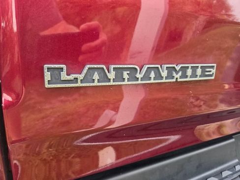 Used 2022 RAM 1500 Laramie AWD/4WD image 5