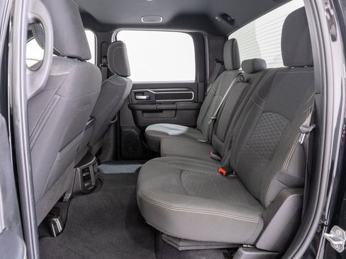 Used 2025 RAM 2500 Big Horn AWD/4WD image 30