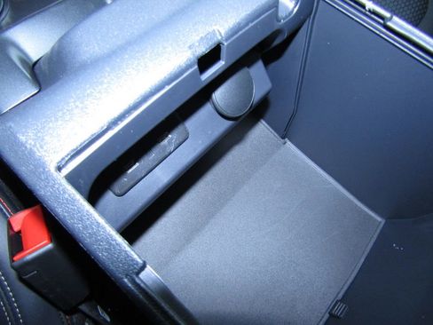 New 2025 Ford Bronco Raptor image 32