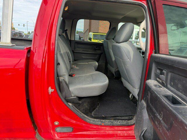 Used 2014 RAM 2500 Tradesman w/ Chrome Appearance Group AWD/4WD image 14