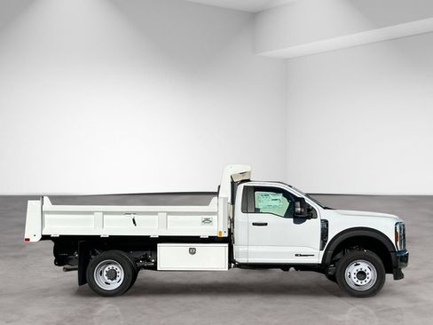 Used 2024 Ford F550 2WD Regular Cab Super Duty w/ XL Chrome Package image 8