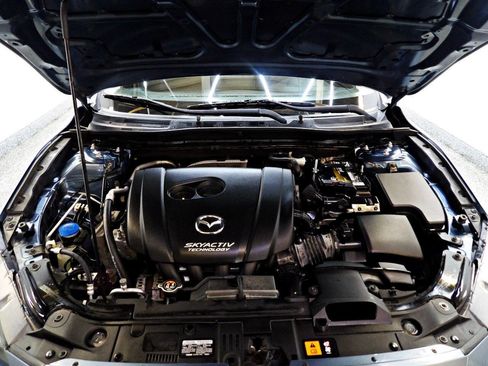 Used 2016 MAZDA MAZDA3 i Sport FWD image 3