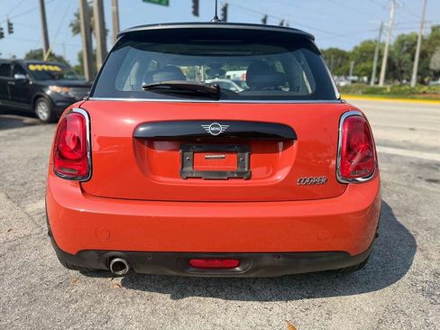 Used 2019 MINI Cooper 2-Door Hardtop FWD image 4