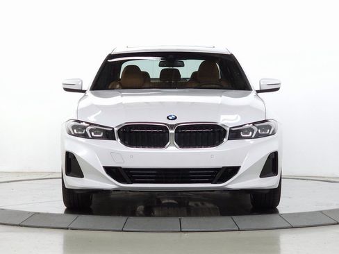 New 2026 BMW 330i xDrive Sedan w/ Convenience Package AWD/4WD image 2