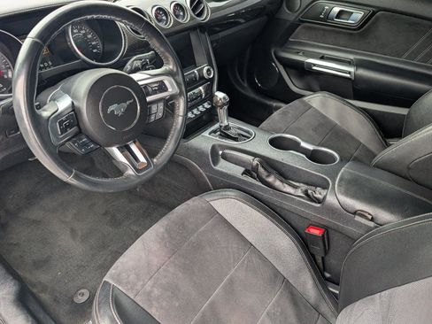 Used 2018 Ford Mustang GT Premium w/ GT Performance Package RWD image 7