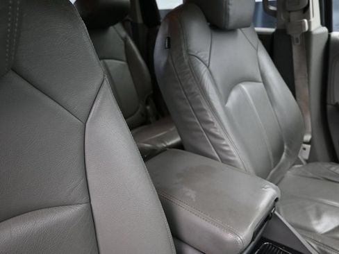 Used 2016 Chevrolet Traverse LT w/ Traveler's Package FWD image 26