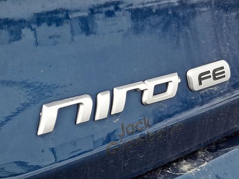 Used 2022 Kia Niro LX image 29