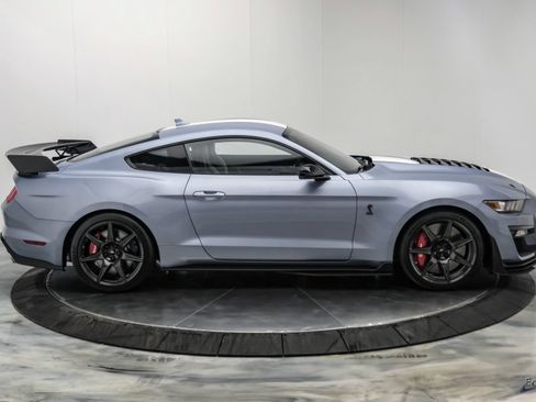 Used 2022 Ford Mustang Shelby GT500 w/ Carbon Fiber Track Pack RWD image 26