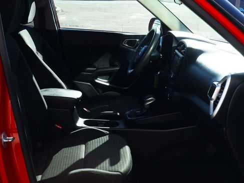 Used 2020 Kia Soul S image 34