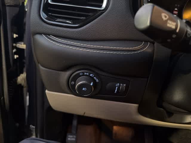 Used 2021 Dodge Durango SXT AWD/4WD image 14