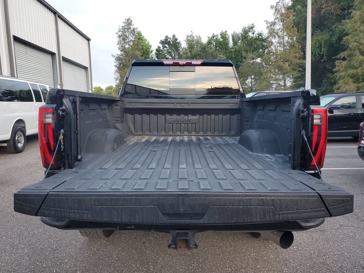 Used 2025 GMC Sierra 2500 Denali w/ Denali Reserve Package AWD/4WD image 9
