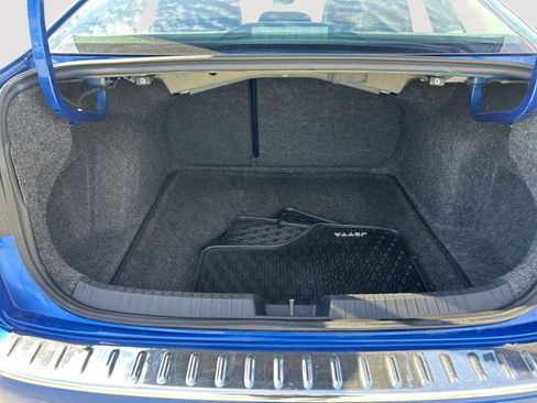 Used 2023 Volkswagen Jetta SE w/ Panoramic Sunroof Package image 11