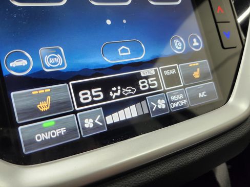 Used 2025 Subaru Ascent Premium image 8