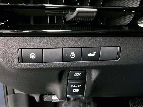 New 2025 Nissan Murano SL AWD/4WD image 31