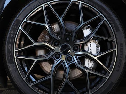 Used 2024 Ford Mustang GT RWD image 10