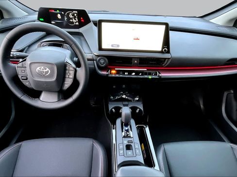 New 2026 Toyota Prius Plug-In Hybrid FWD image 5