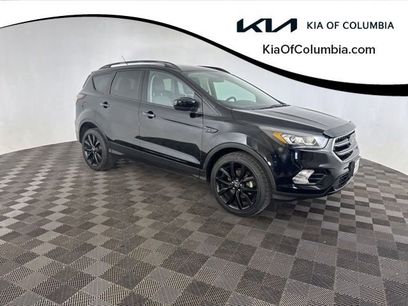 Used 2018 Ford Escape SE w/ SE Sport Appearance Package